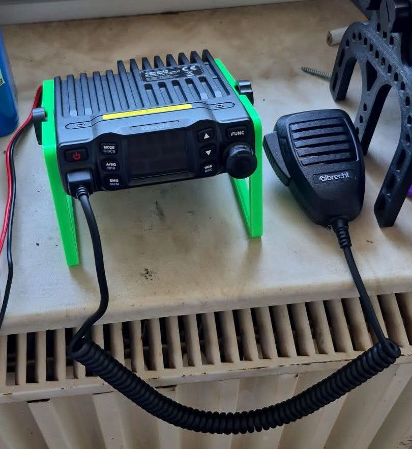 Halterung für Albrecht AE 5900 Mini CB-Funkgerät